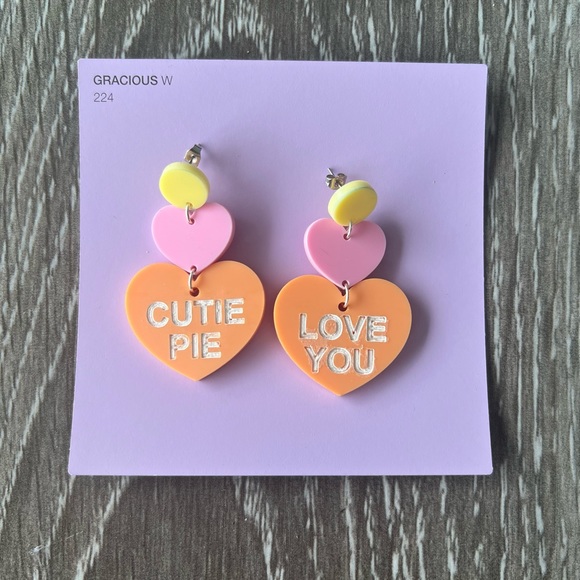 ThinkingThrifty Jewelry - Conversation Heart Earrings ❤️ Set 6/9